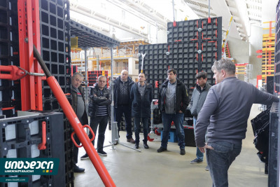 Information tour to the LIEBHERR and PERI factories in Germany